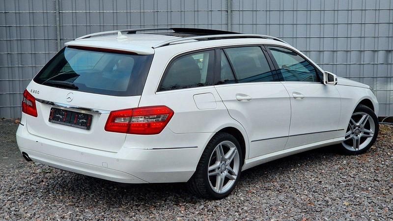 Gebraucht Mercedes E200 184 PS (135 kW) 2012 Weiß Kombi