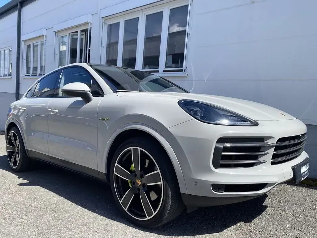 Gebraucht Porsche Cayenne Platinum Edition 462 PS (339 kW) 2022 Grau SUV