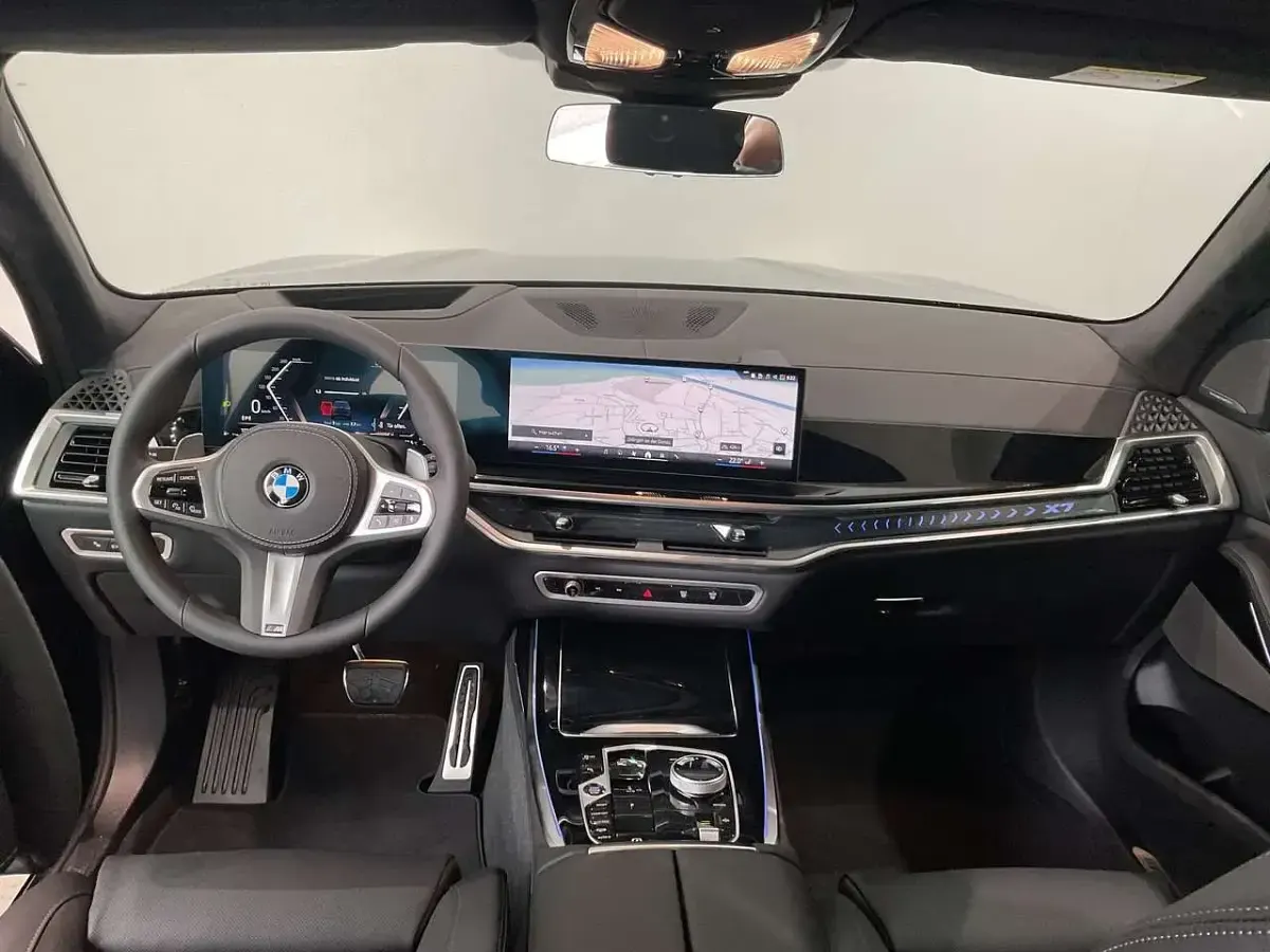 Neu BMW X7 Sport Line 352 PS (258 kW) 2026 Schwarz SUV