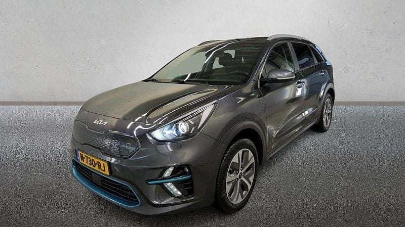 Grau Gebraucht 2021 Kia e-Niro SUV | 18.513 € (Superpreis) - Bild 1/4