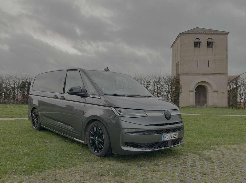 Gebraucht VW Multivan Edition 204 PS (150 kW) 2023 Grau Van