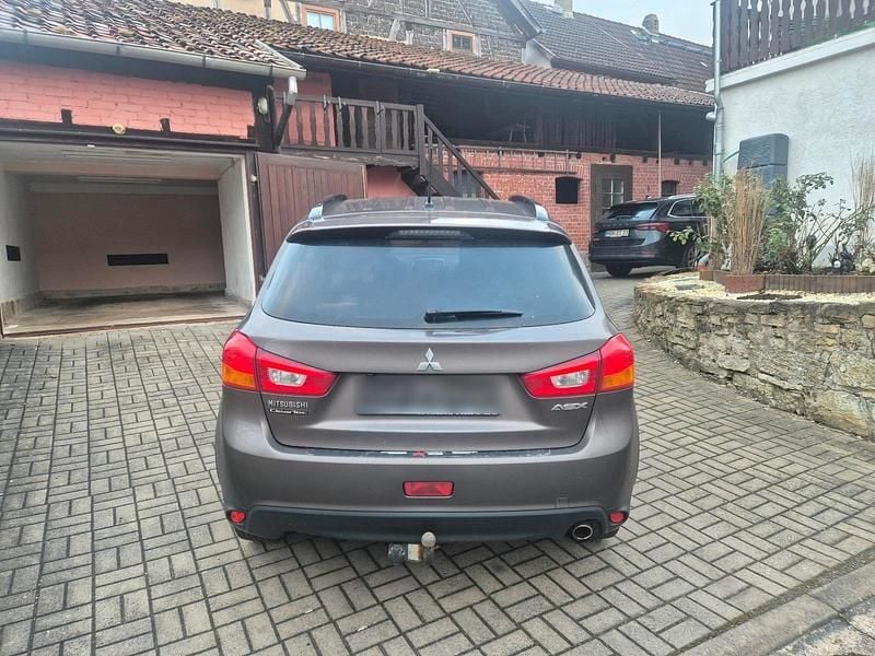 Andere farben Gebraucht 2015 Mitsubishi ASX SUV | 10.250 € (Fairer Preis) - Bild 1/4