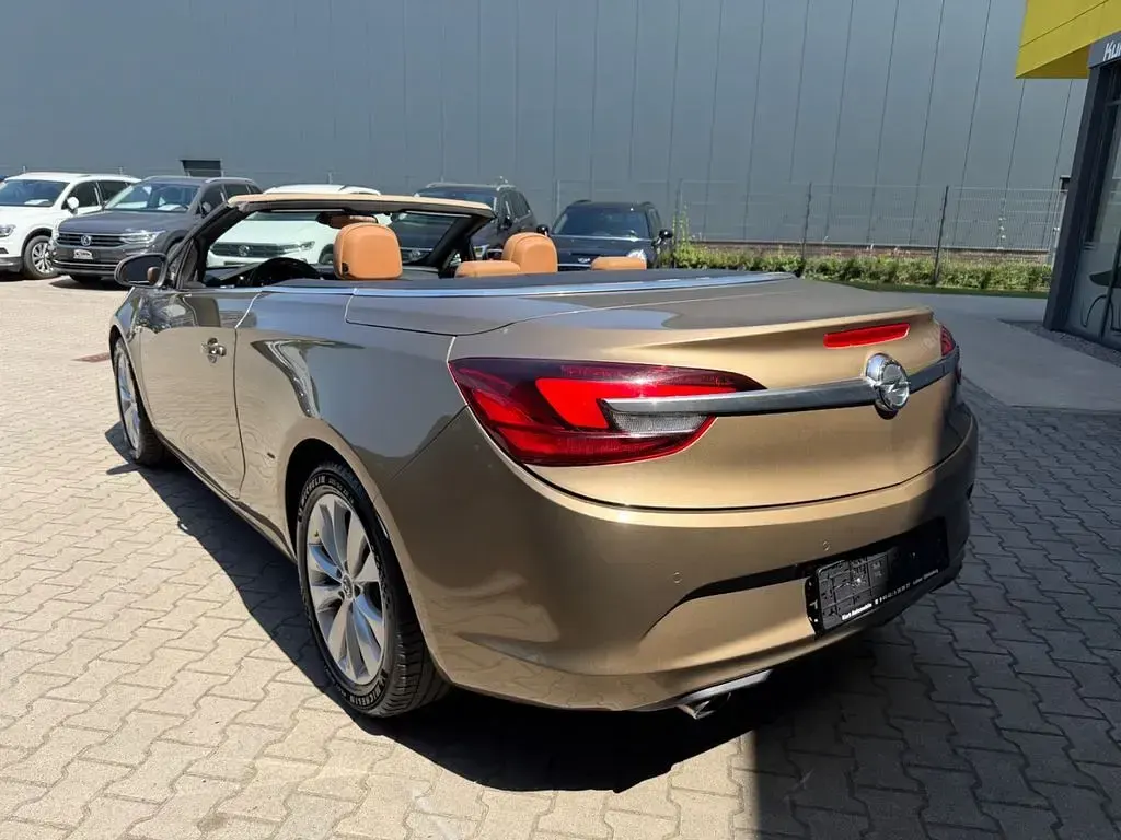 Gebraucht Opel Cascada Innovation 170 PS (125 kW) 2013 Braun Cabrio