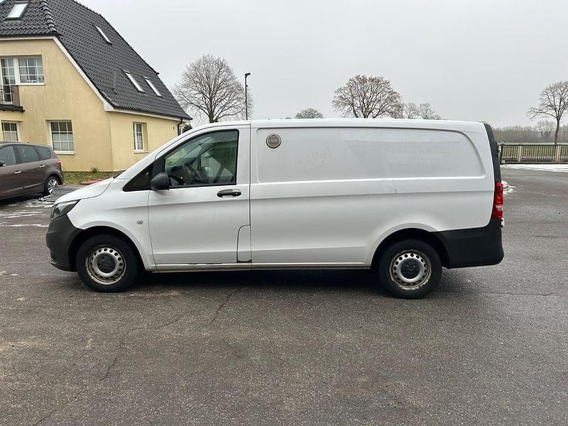Gebraucht Mercedes Vito 163 PS (119 kW) 2018 Weiß Van