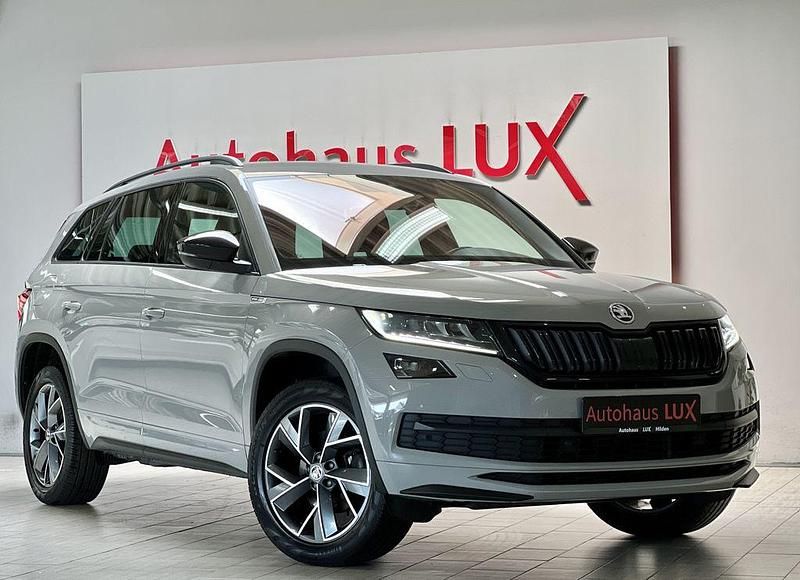 Grau Gebraucht 2019 Skoda Kodiaq SportLine SUV | 26.990 € (Fairer Preis) - Bild 1/4