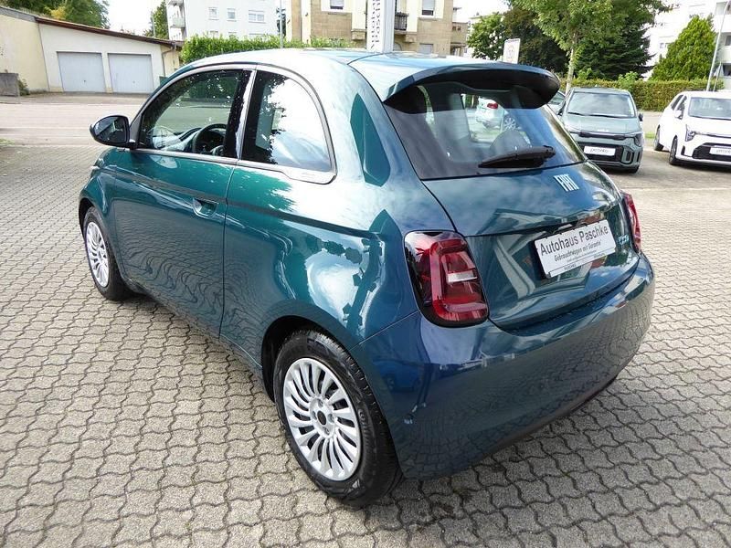 Gebraucht Fiat 500e 69 kW (95 PS) 2023 Grün Kleinwagen