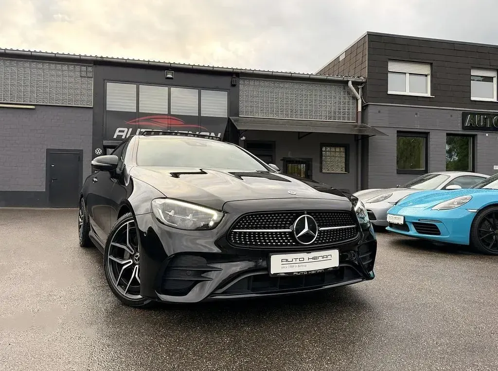 Second-hand Mercedes E220 AMG 194 CP (142 kW) 2020 Negru Coupe