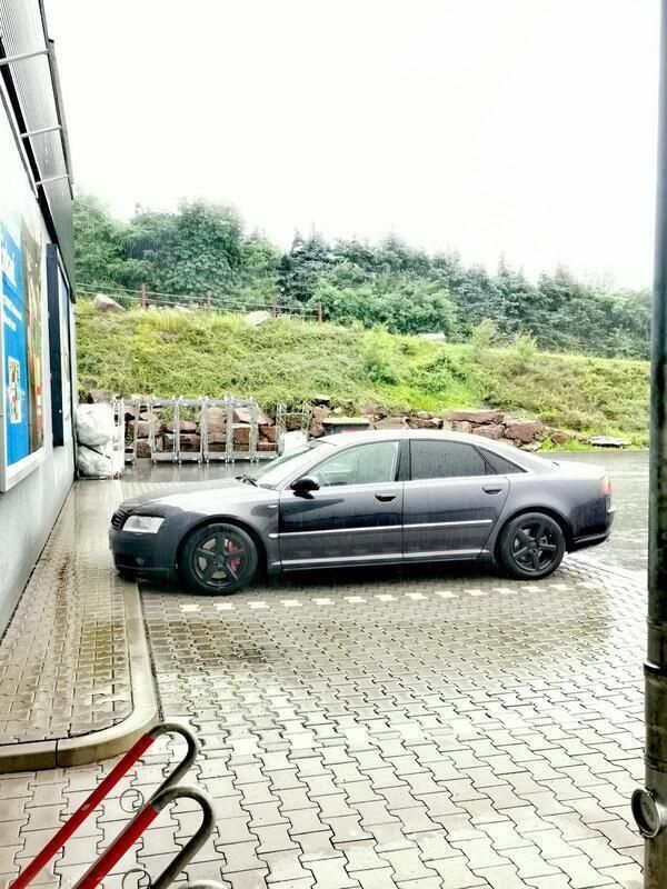 Gebraucht 2003 Audi A8 Limousine | 2.300 € (Superpreis) - Bild 1/3