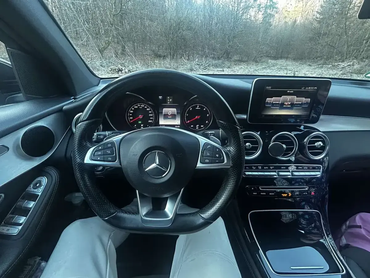Gebraucht Mercedes GLC250 AMG line 204 PS (150 kW) 2017 Schwarz SUV