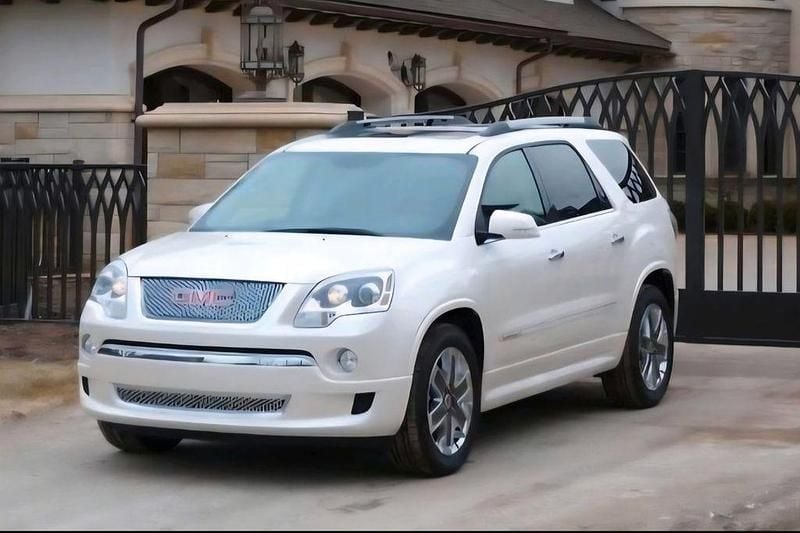 Weiß Gebraucht 2012 GMC Acadia SUV | 10.900 € - Bild 1/4