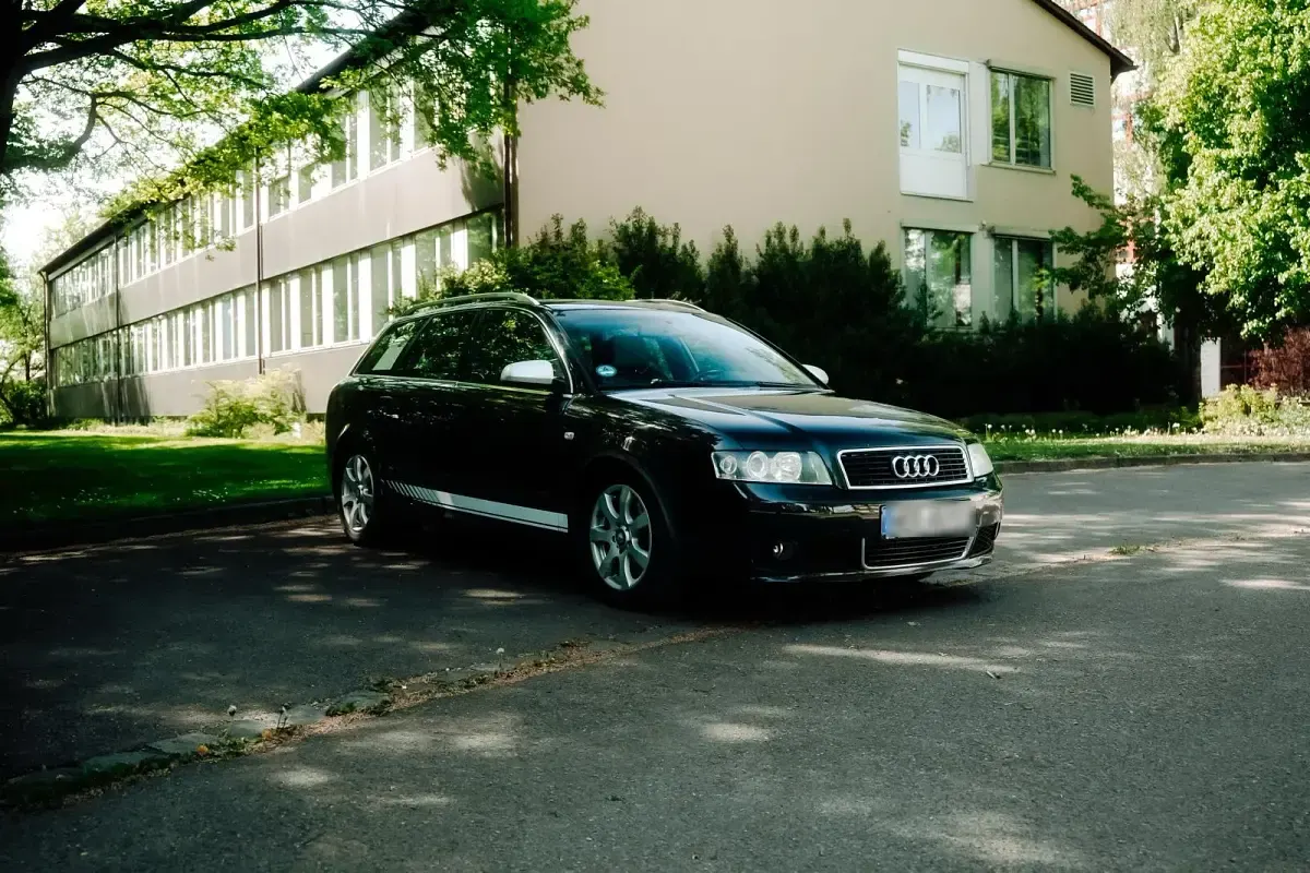 Gebraucht Audi A4 S-Line 163 PS (119 kW) 2004 Schwarz Kombi