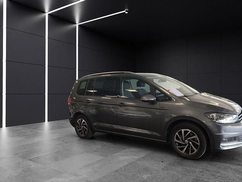 Gebraucht VW Touran Join 116 PS (85 kW) 2019 Grau Van / Kleinbus
