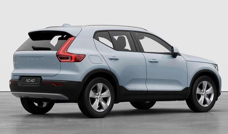 Neu Volvo XC40 Core 163 PS (119 kW) 2025 Blau SUV