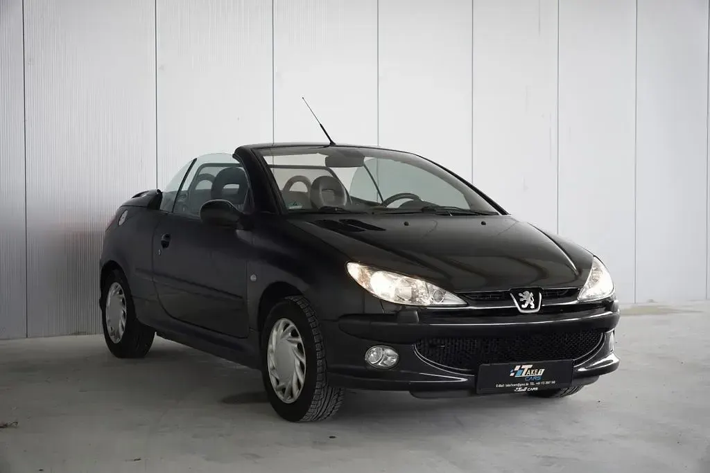 Gebraucht Peugeot 206 CC Platinum 109 PS (80 kW) 2003 Schwarz Cabrio