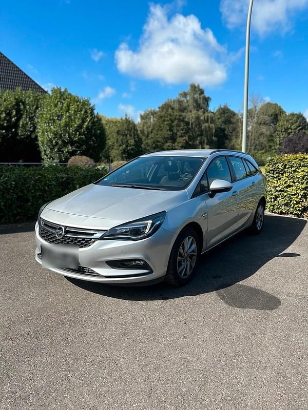 Silber Gebraucht 2019 Opel Astra Kombi | 8.999 € (Superpreis) - Bild 1/4