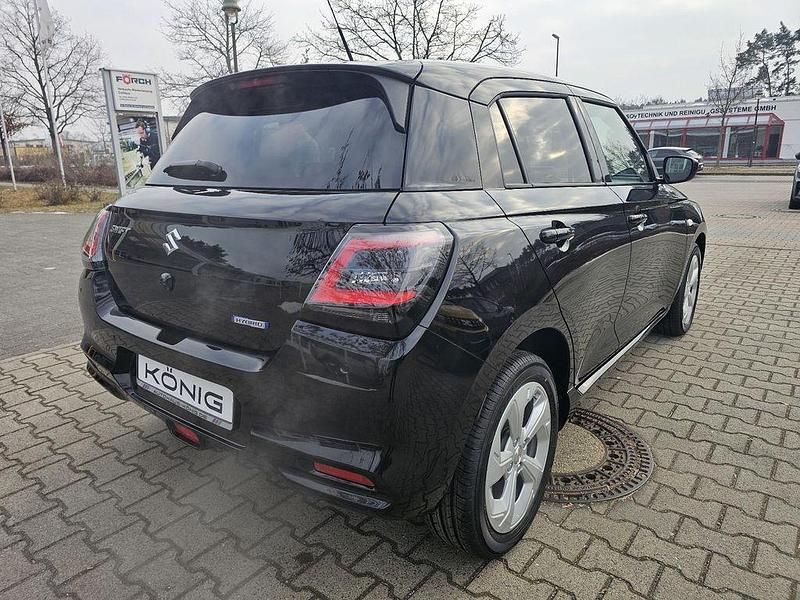 Neu Suzuki Swift Comfort 83 PS (61 kW) 2026 Super black pearl metallic Limousine