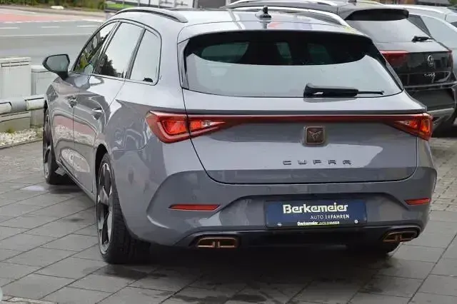 Gebraucht Cupra Leon 204 PS (150 kW) 2023 Graphengrau Limousine