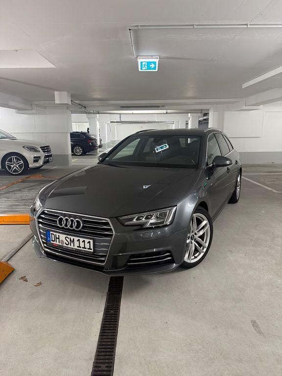 Grau Gebraucht 2017 Audi A4 Sport Kombi | 14.300 € (Guter Preis) - Bild 1/4