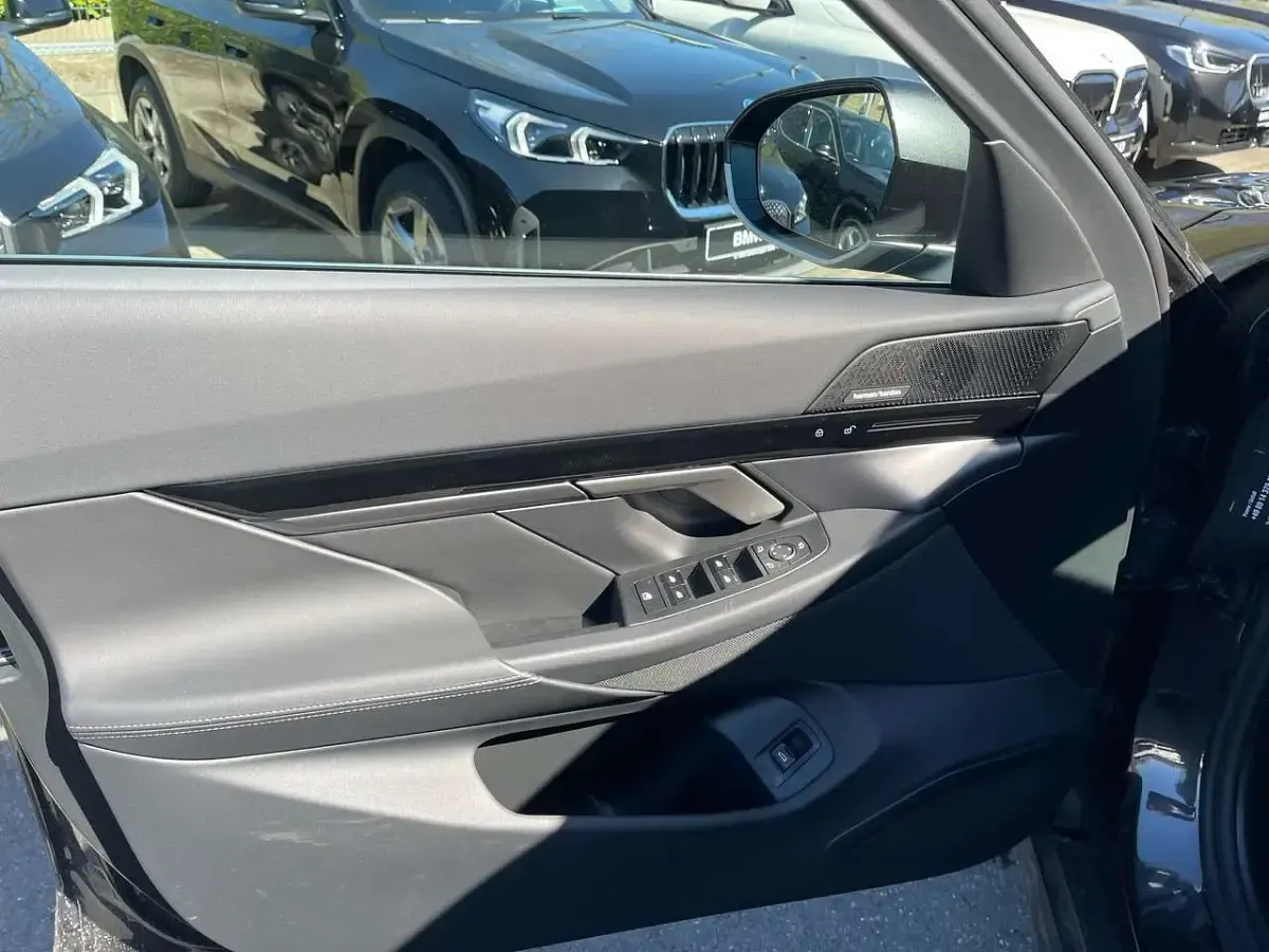 Gebraucht BMW 530e Sport Line 299 PS (219 kW) 2025 Sophistograu brillianteffekt Kombi
