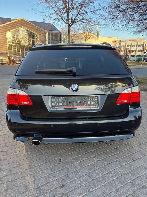 Gebraucht BMW 520 Advantage 177 PS (130 kW) 2008 Schwarz Kombi