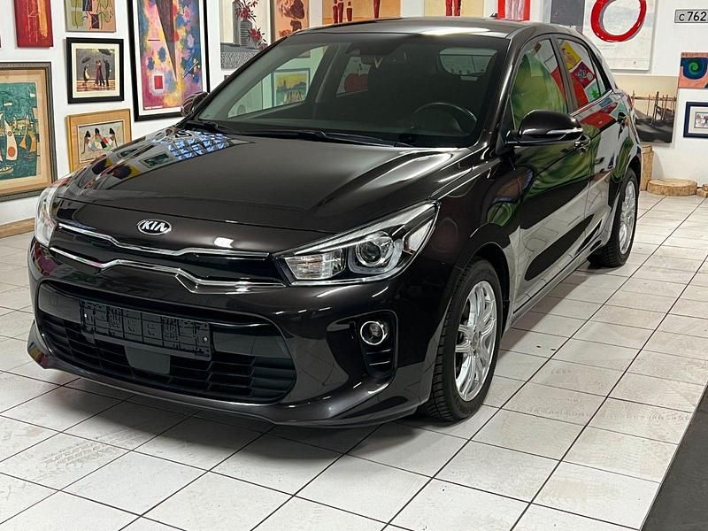 Braun Gebraucht 2018 Kia Rio Comfort Kleinwagen | 14.999 € (Etwas zu teuer) - Bild 1/4