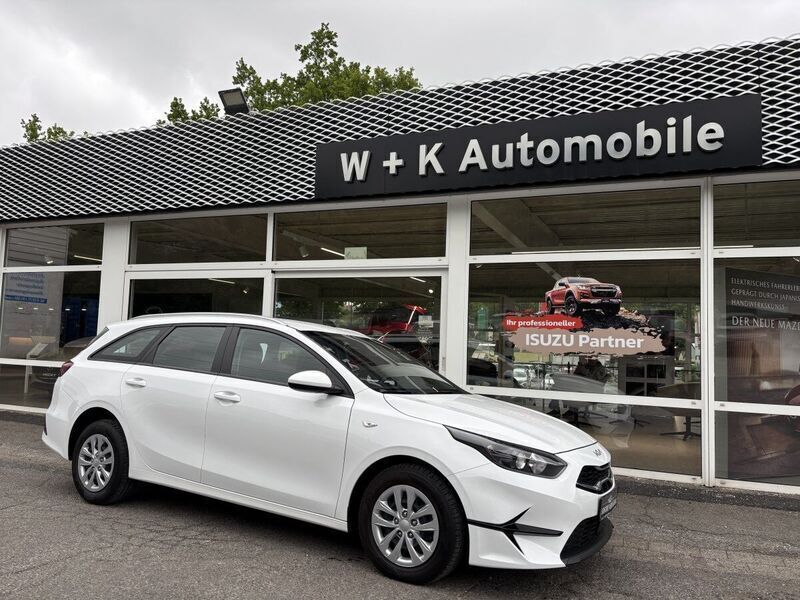 Weiss Gebraucht 2023 Kia Ceed Sportswagon Vision Kombi | 18.990 € (Guter Preis) - Bild 1/3