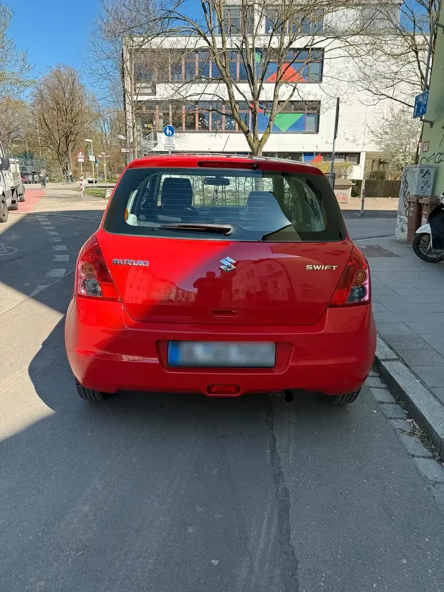 Gebraucht Suzuki Swift 68 PS (50 kW) 2009 Rot Kleinwagen