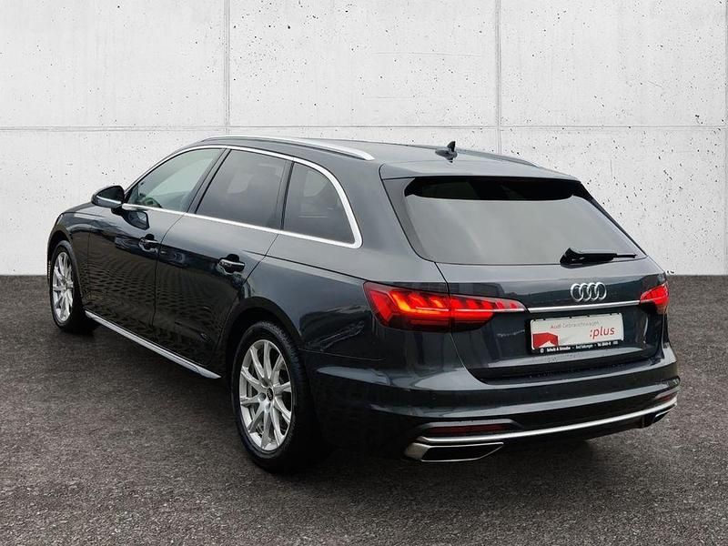 Gebraucht Audi A4 Advanced Plus 150 PS (110 kW) 2022 Grau Kombi