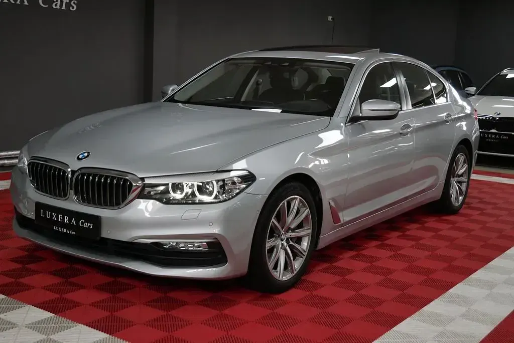 Gebraucht BMW 530 265 PS (194 kW) 2017 Silber Limousine