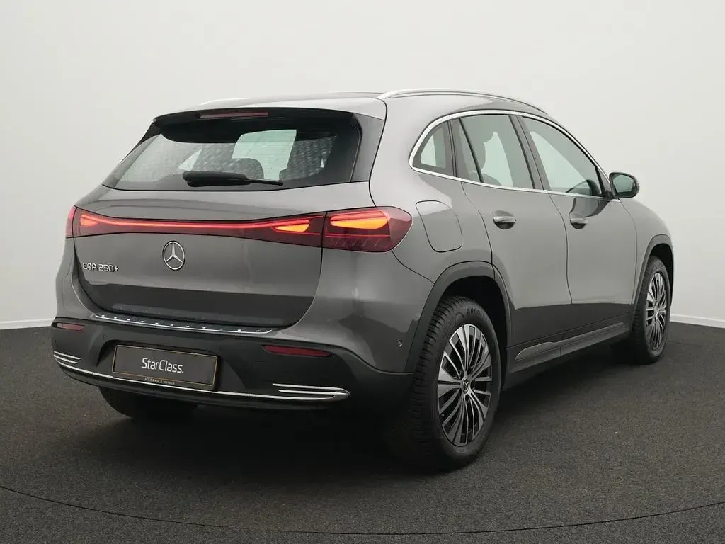 Gebraucht Mercedes EQA250+ 139 kW (190 PS) 2025 Grau SUV