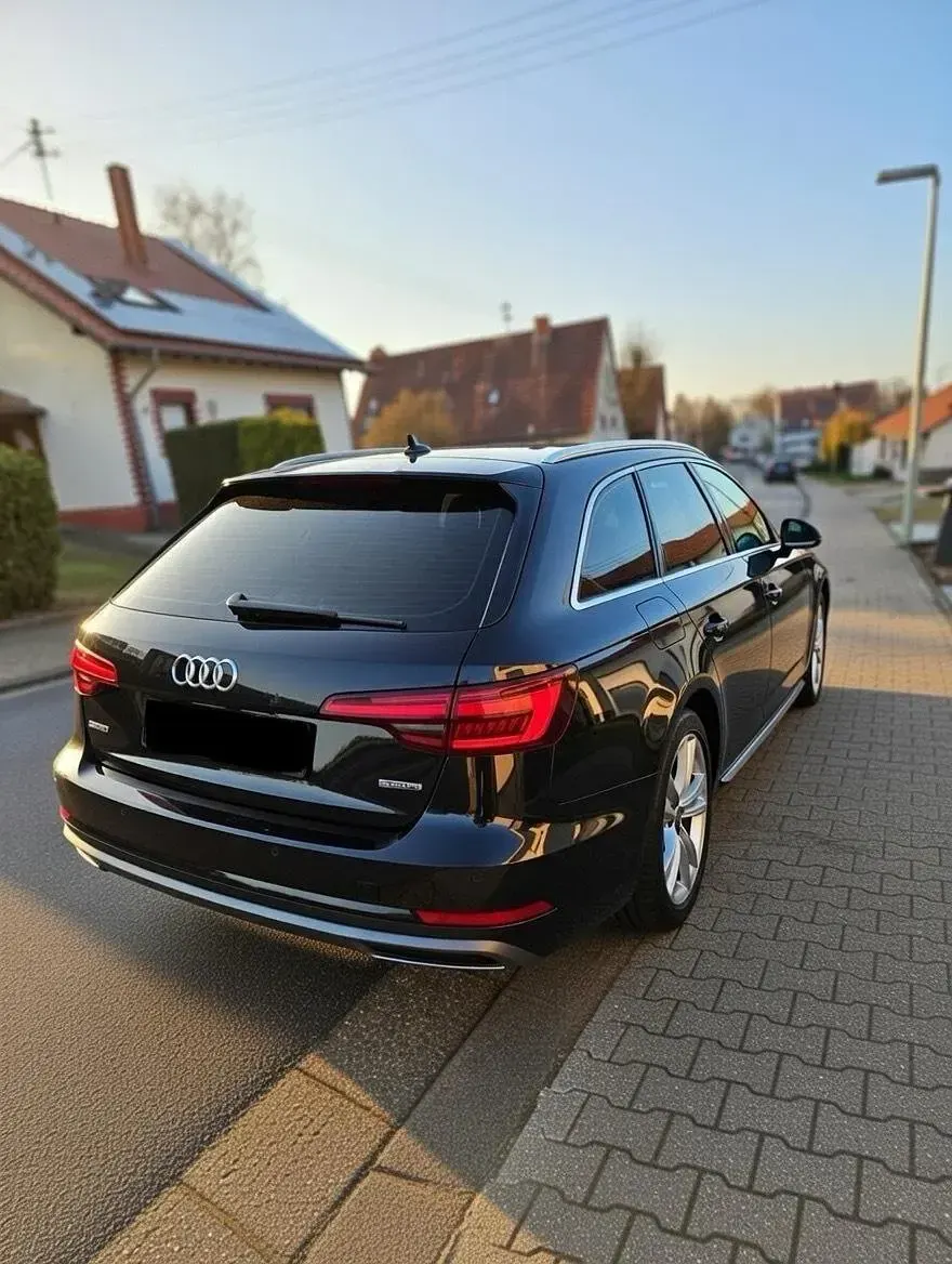Gebraucht Audi A4 190 PS (139 kW) 2019 Schwarz Kombi