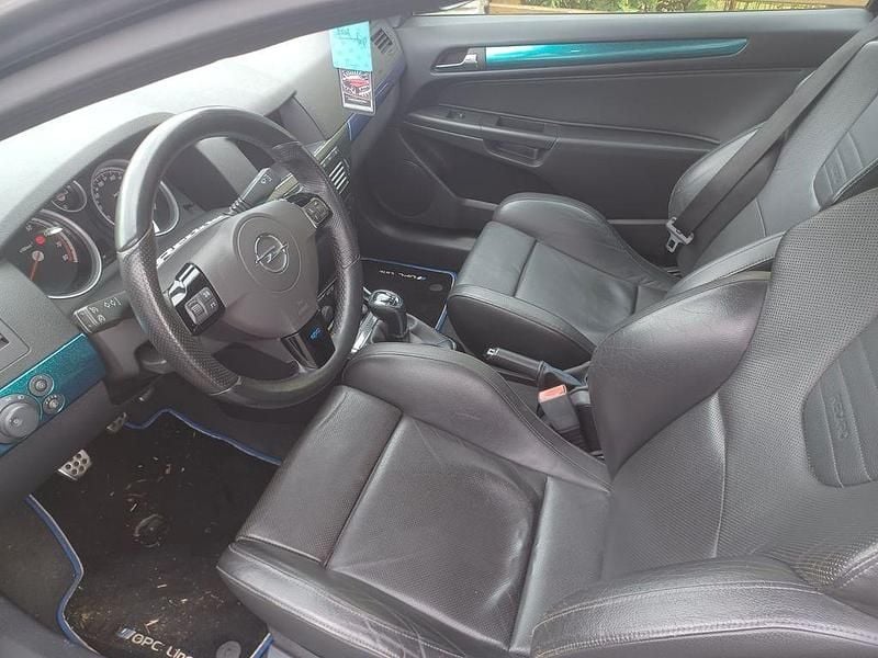 Gebraucht Opel Astra GTC OPC 170 PS (125 kW) 2008 Schwarz Coupé