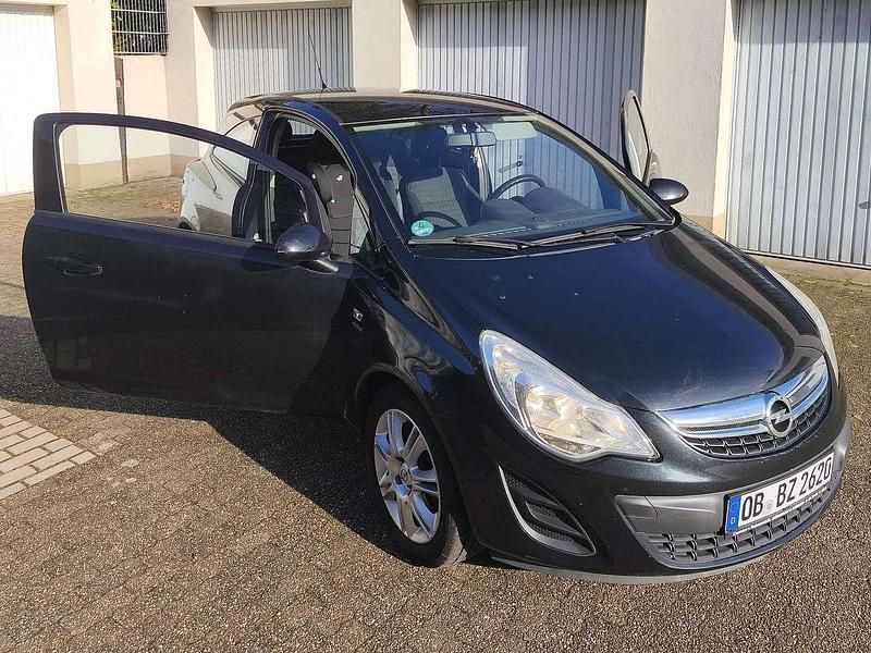 Gebraucht Opel Corsa Active 69 PS (50 kW) 2013 Schwarz Kleinwagen