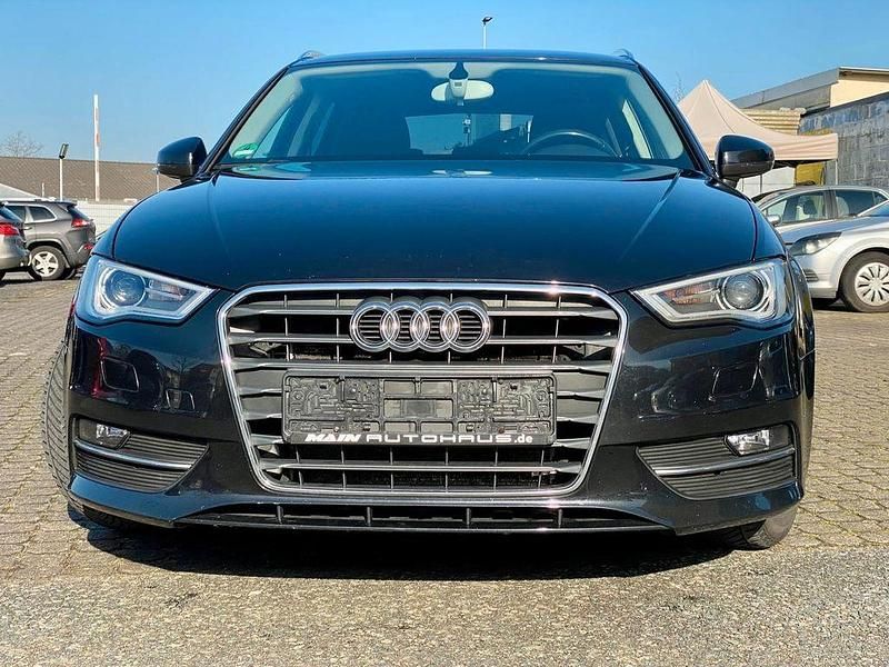 Gebraucht Audi A3 Attraction 105 PS (77 kW) 2013 Schwarz Limousine