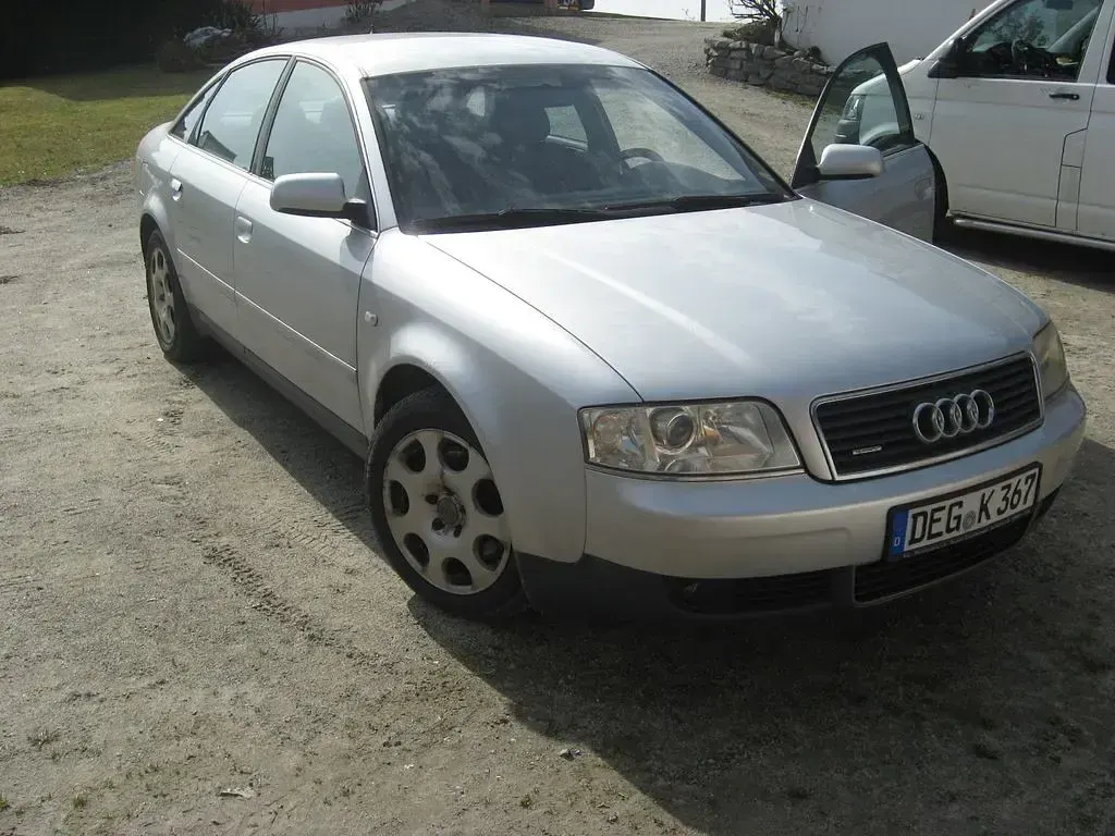 Second-hand Audi A6 170 CP (125 kW) 2001 Gri Berlinǎ