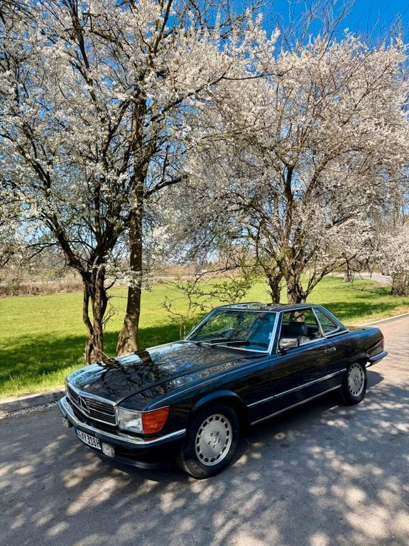 Gebraucht 1988 Mercedes 560 Cabrio | 27.900 € - Bild 1/4