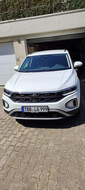 Weiß Gebraucht 2023 VW T-Roc SUV | 26.500 € (Guter Preis) - Bild 1/4