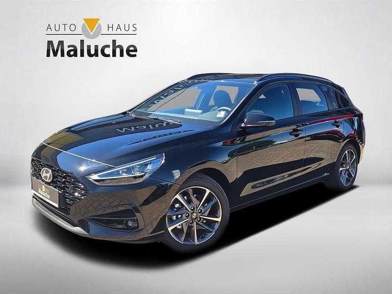 Neu Hyundai i30 Advantage 140 PS (102 kW) 2025 Schwarz Kombi