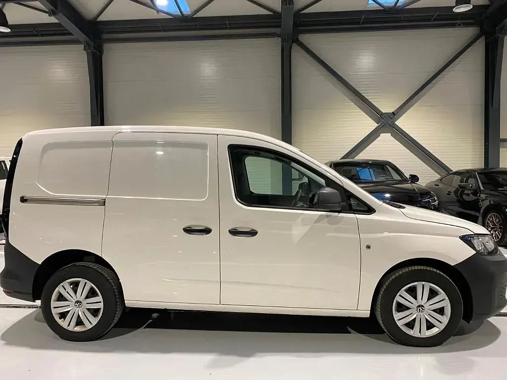 Gebraucht VW Caddy 102 PS (75 kW) 2024 Weiß Van / Kleinbus