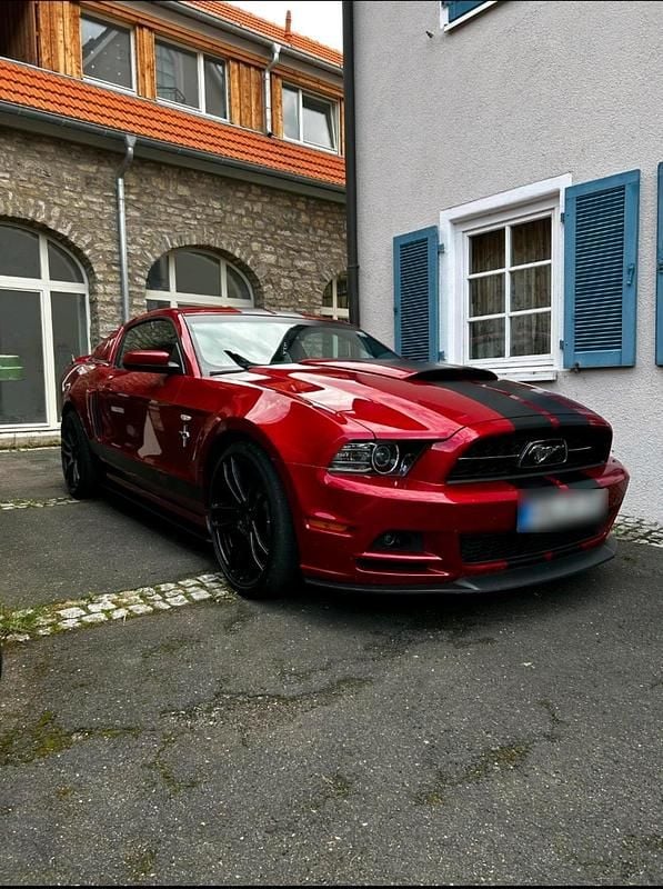 Second-hand Ford Mustang 309 CP (227 kW) 2013 Roșu Coupe