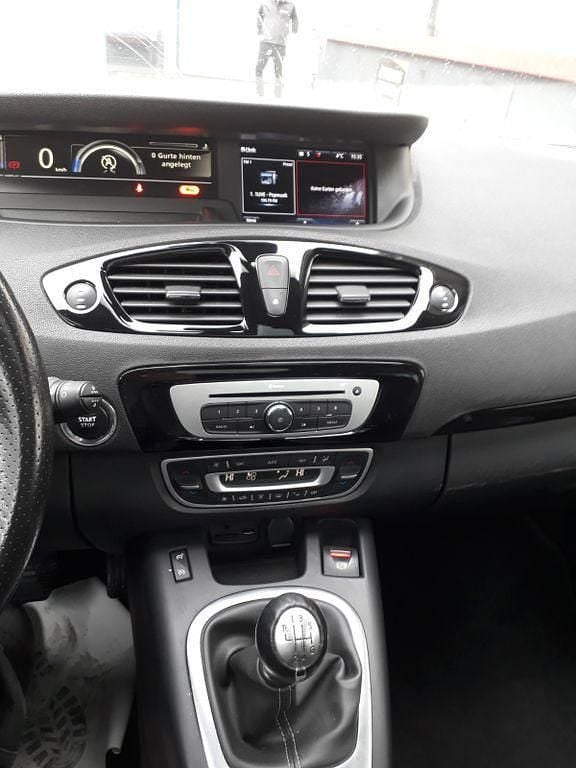 Gebraucht Renault Scénic III Bose Edition 131 PS (96 kW) 2014 Weiß Van / Kleinbus