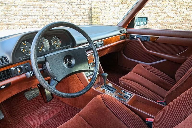 Gebraucht Mercedes S280 1988 Weiß Limousine