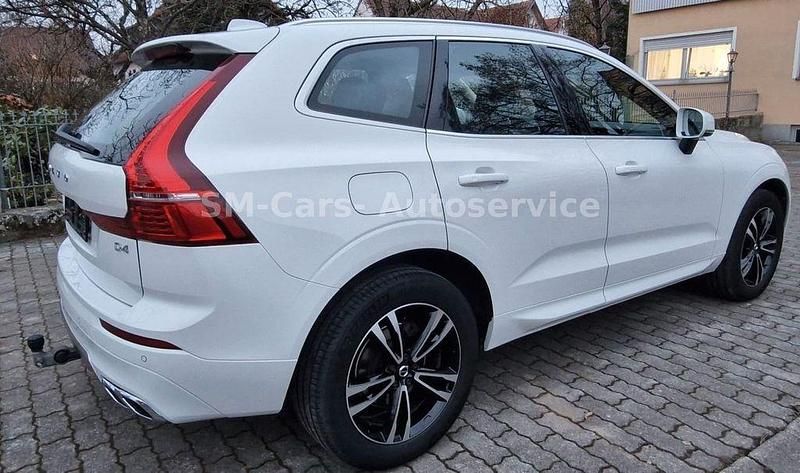 Gebraucht Volvo XC60 Momentum 190 PS (139 kW) 2020 Weiß SUV