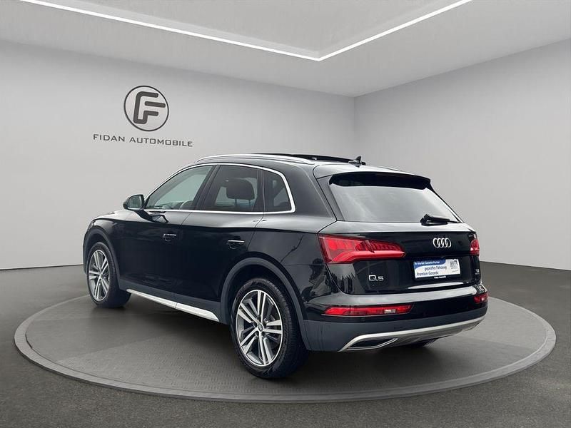 Gebraucht Audi Q5 Design 190 PS (139 kW) 2017 Schwarz SUV