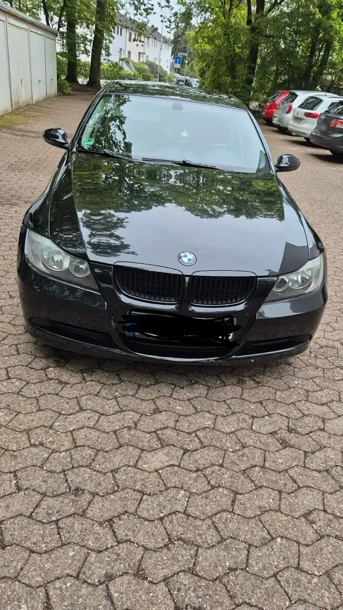 Gebraucht BMW 318 143 PS (105 kW) 2008 Schwarz Kombi