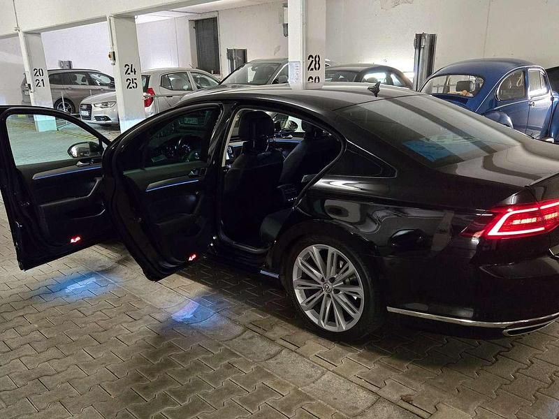 Schwarz Gebraucht 2017 VW Passat Highline Limousine | 20.250 € (Guter Preis) - Bild 1/4
