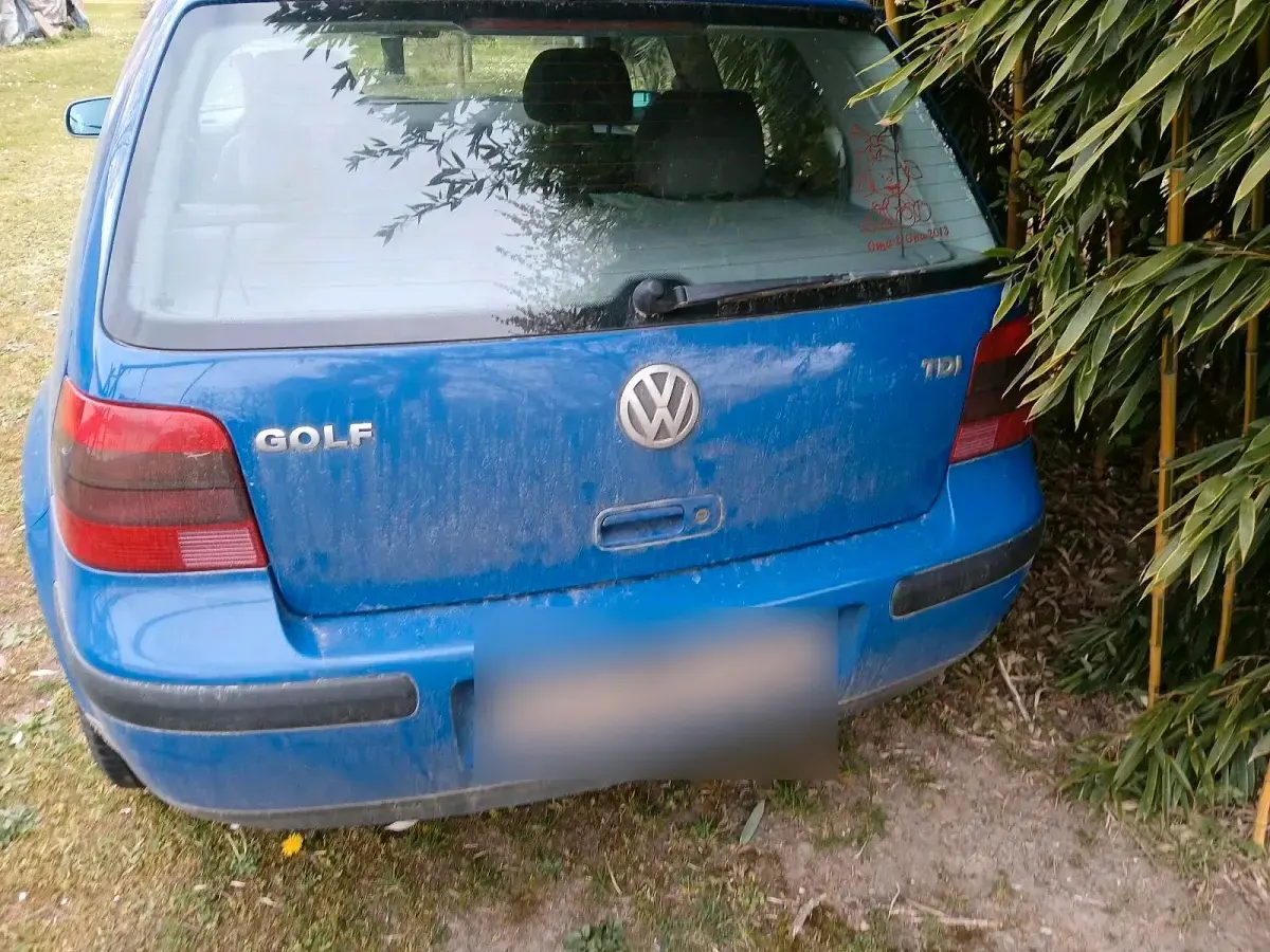 Gebraucht VW Golf IV 90 PS (66 kW) 2001 Blau Limousine