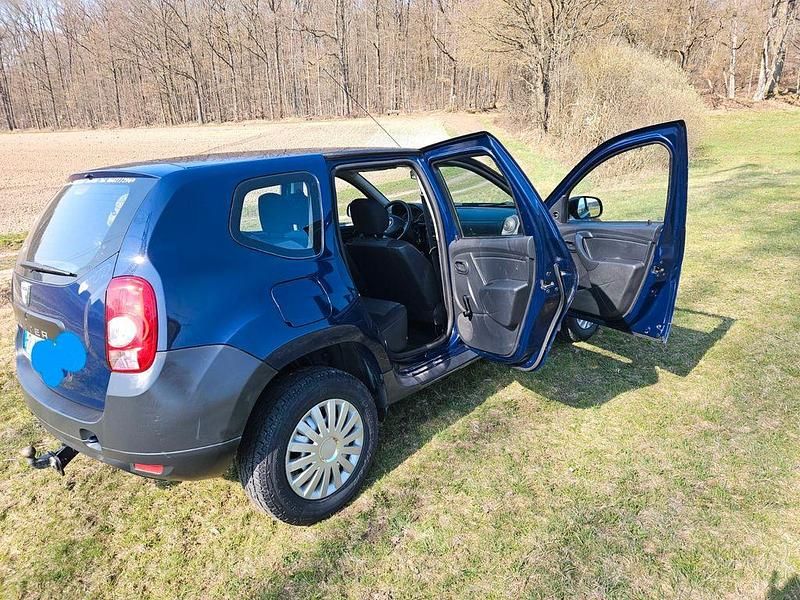 Gebraucht Dacia Duster Lauréate 105 PS (77 kW) 2011 Blau SUV