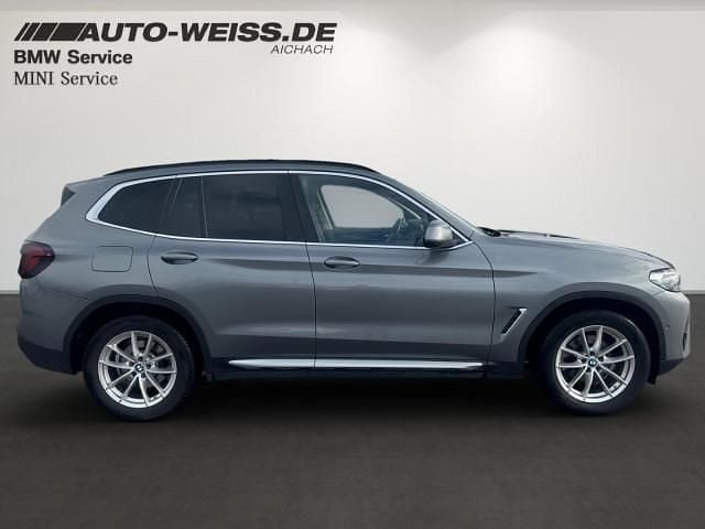 Gebraucht BMW X3 Performance 190 PS (139 kW) 2023 Skyscraper grau metallic (grau) SUV