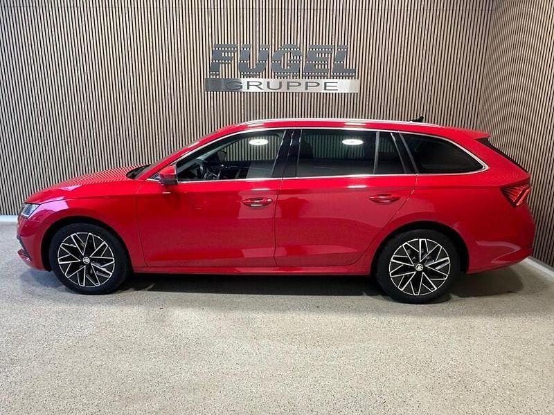 Gebraucht Skoda Octavia Style 150 PS (110 kW) 2022 Velvetrot metallic Kombi